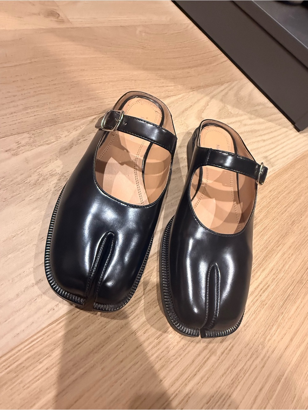 Maison Margiela Black Leather Tabi Mary Jane Mules - Picture 11 of 13